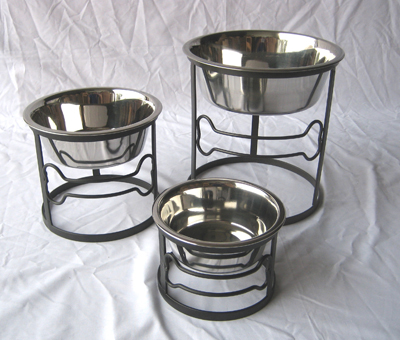Small, medium and large raised circle bone dog diner